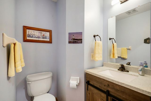 9736 Evergreen Avenue N, Brooklyn Park, MN 55443