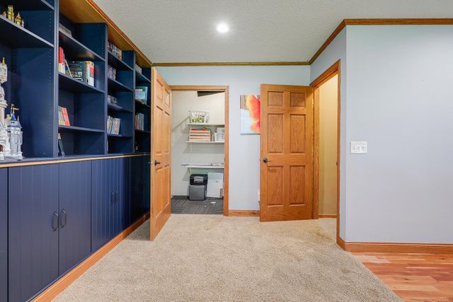 9736 Evergreen Avenue N, Brooklyn Park, MN 55443