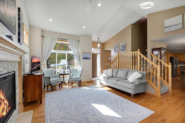 9736 Evergreen Avenue N, Brooklyn Park, MN 55443
