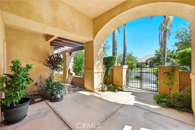 13204 Michaelangelo Drive, Bakersfield, CA 93314