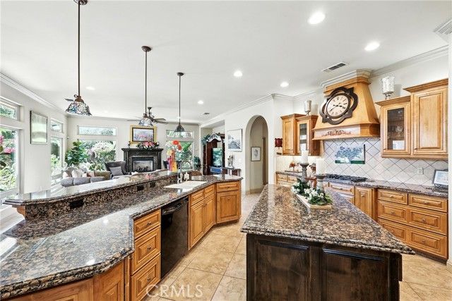 13204 Michaelangelo Drive, Bakersfield, CA 93314