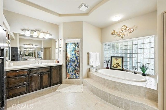 13204 Michaelangelo Drive, Bakersfield, CA 93314