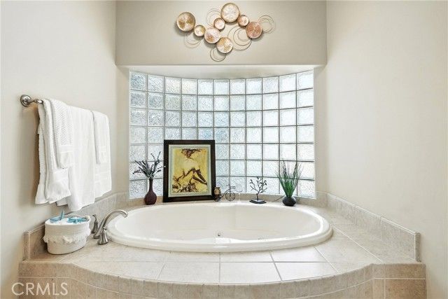 13204 Michaelangelo Drive, Bakersfield, CA 93314