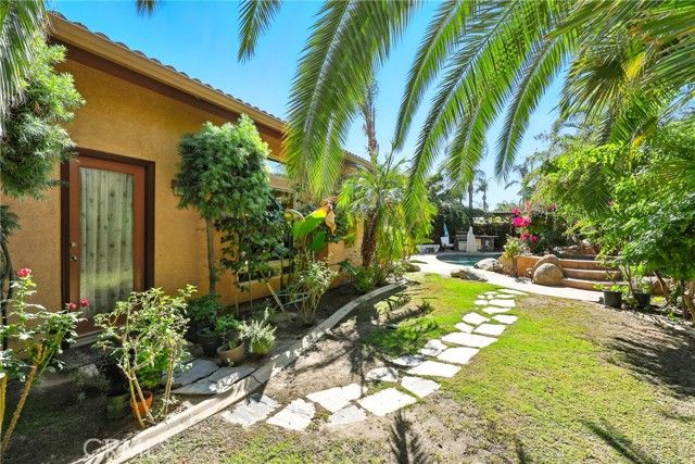 13204 Michaelangelo Drive, Bakersfield, CA 93314