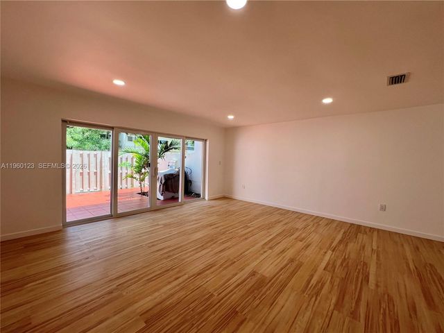 8111 SW 81st Pl, Miami, FL 33143