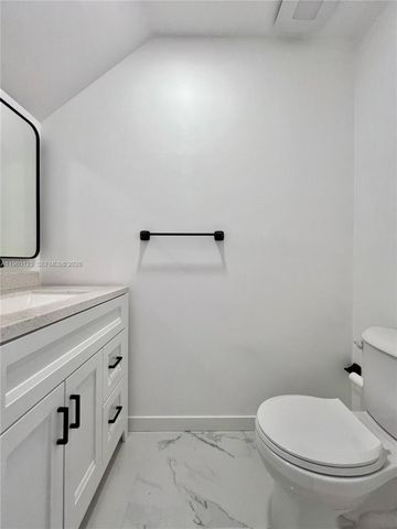 8111 SW 81st Pl, Miami, FL 33143