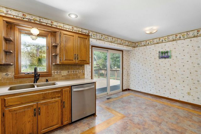 4129 E Linwood Street, Springfield, MO 65809