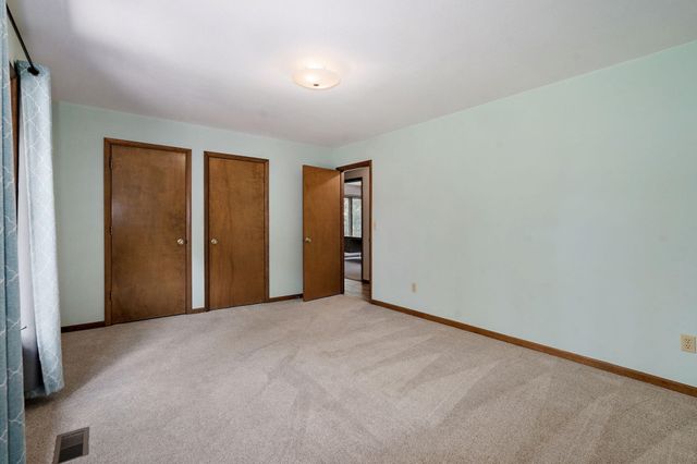 4129 E Linwood Street, Springfield, MO 65809