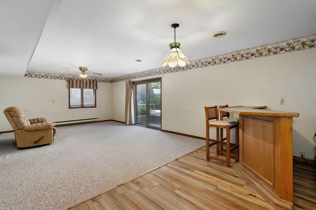 4129 E Linwood Street, Springfield, MO 65809