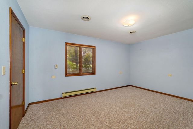 4129 E Linwood Street, Springfield, MO 65809