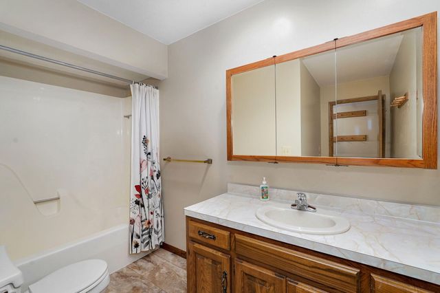 4129 E Linwood Street, Springfield, MO 65809