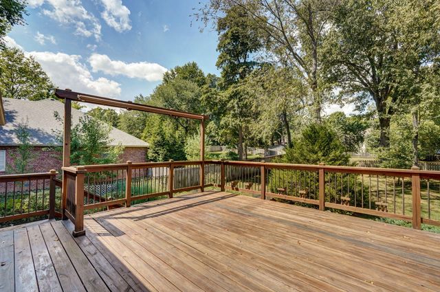 4129 E Linwood Street, Springfield, MO 65809