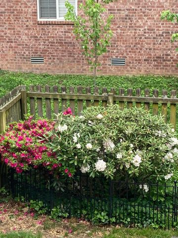 4129 E Linwood Street, Springfield, MO 65809