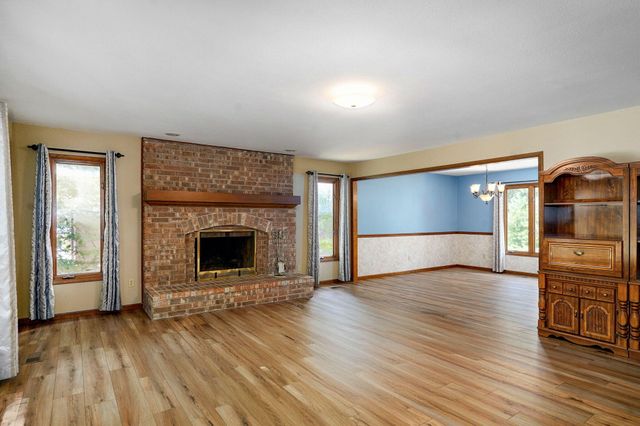 4129 E Linwood Street, Springfield, MO 65809