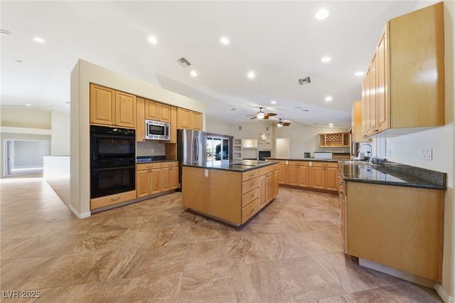 967 Camelia Drive, Henderson, NV 89011