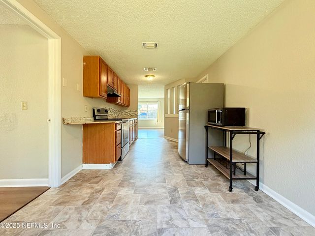 4371 CROSSBOW Road, Jacksonville, FL 32208