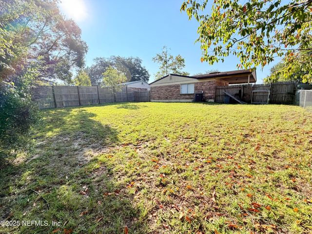 4371 CROSSBOW Road, Jacksonville, FL 32208
