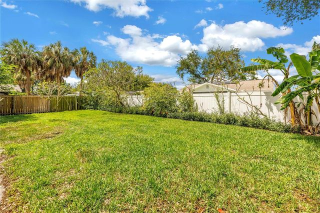 7249 56TH AVENUE N, St Petersburg, FL 33709