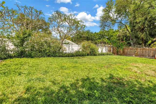 7249 56TH AVENUE N, St Petersburg, FL 33709