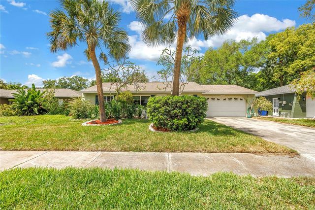 7249 56TH AVENUE N, St Petersburg, FL 33709