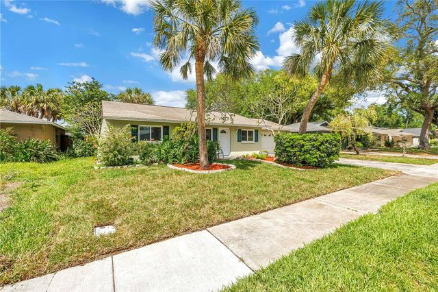 7249 56TH AVENUE N, St Petersburg, FL 33709