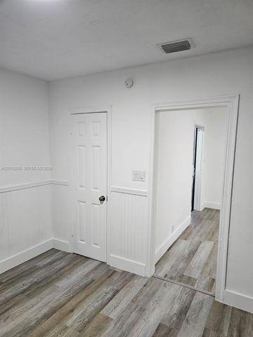 1033 N Andrews Ave, Fort Lauderdale, FL 33311
