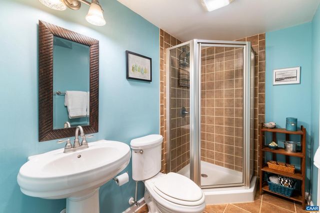 1216 SHERWOOD RD, Charlottesville, VA 22903