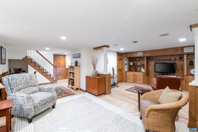 1216 SHERWOOD RD, Charlottesville, VA 22903