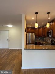 46 TOWNSHIP LINE RD #226, Elkins Park, PA 19027