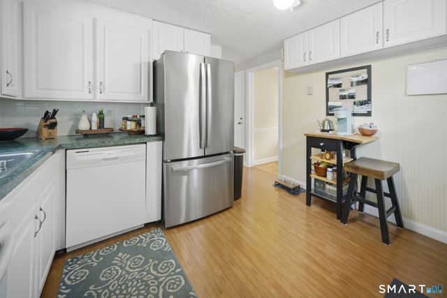 17 Hilltop Drive, West Hartford, CT 06107