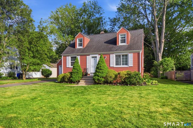 17 Hilltop Drive, West Hartford, CT 06107