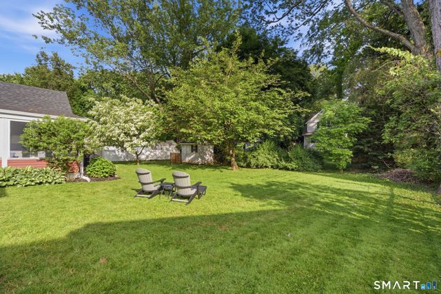 17 Hilltop Drive, West Hartford, CT 06107