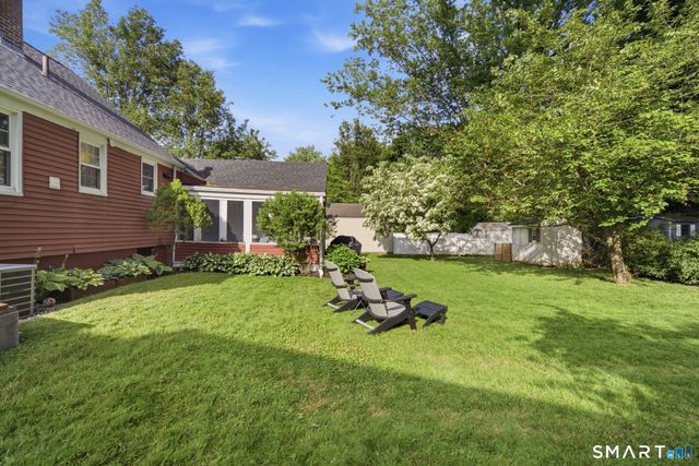17 Hilltop Drive, West Hartford, CT 06107