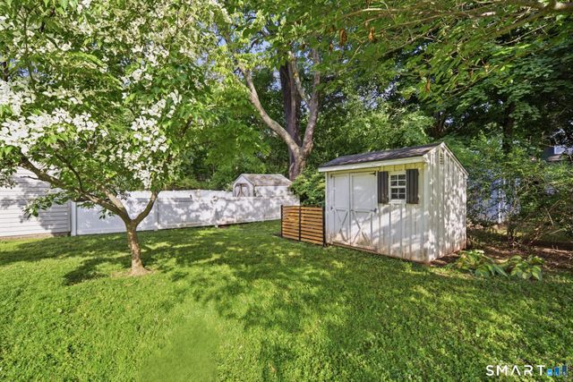 17 Hilltop Drive, West Hartford, CT 06107