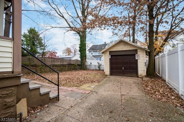 424 E 4th Ave, Roselle Boro, NJ 07203