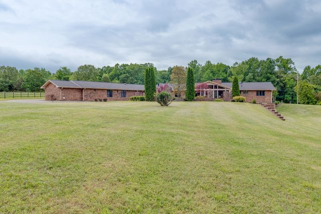 4498 Highway 47, N, Charlotte, TN 37036