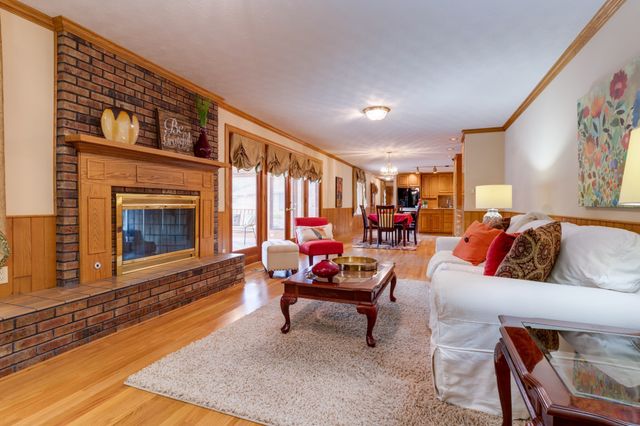 4498 Highway 47, N, Charlotte, TN 37036