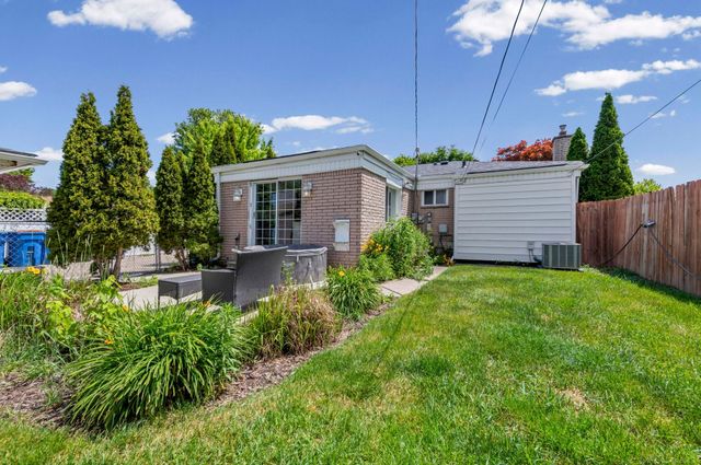 28357 Suburban Drive, Warren, MI 48088