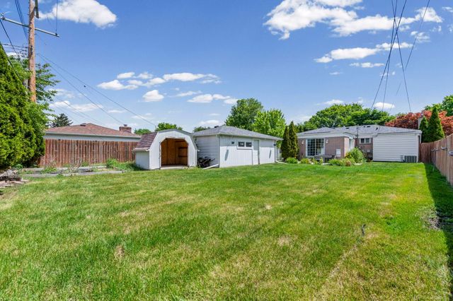 28357 Suburban Drive, Warren, MI 48088