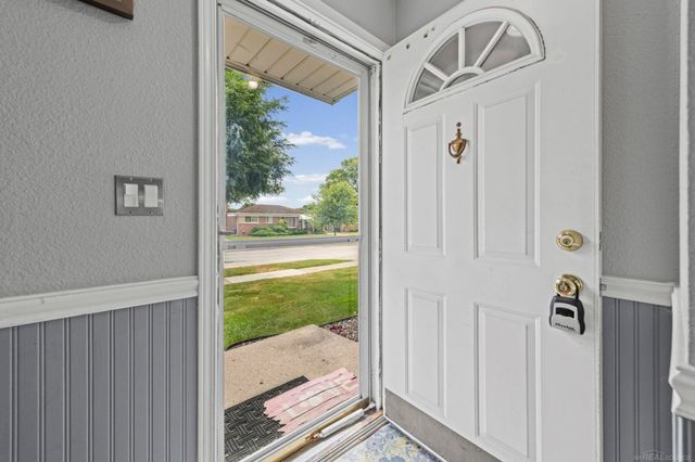 28357 Suburban Drive, Warren, MI 48088