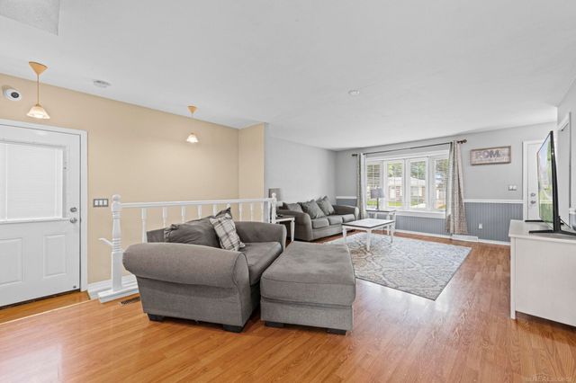 28357 Suburban Drive, Warren, MI 48088