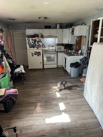 1462 S Illinois Street, Indianapolis, IN 46225