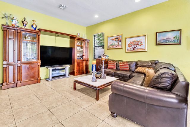 3546 Collonade Drive, Wellington, FL 33449