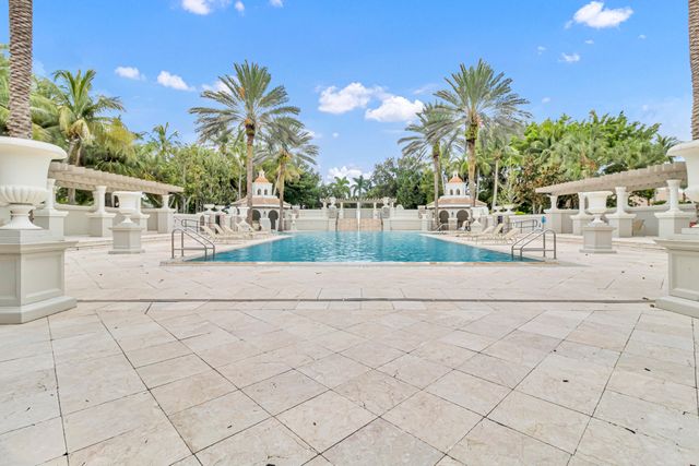 3546 Collonade Drive, Wellington, FL 33449