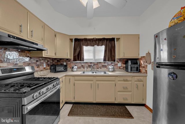 29 KENT ST, Trenton, NJ 08611