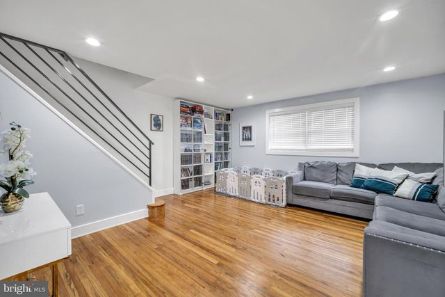 370 SELMA ST, Philadelphia, PA 19116