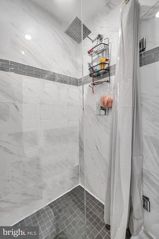 370 SELMA ST, Philadelphia, PA 19116