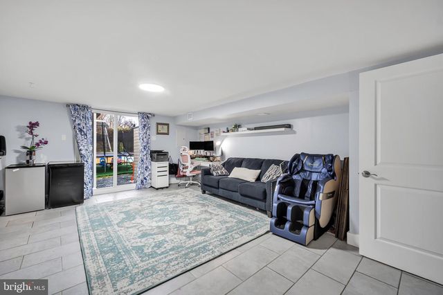 370 SELMA ST, Philadelphia, PA 19116