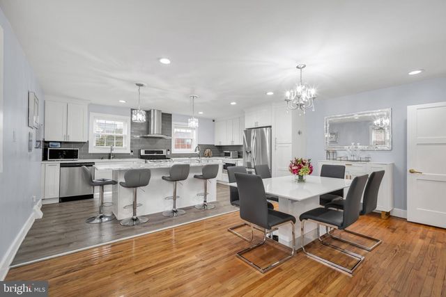 370 SELMA ST, Philadelphia, PA 19116