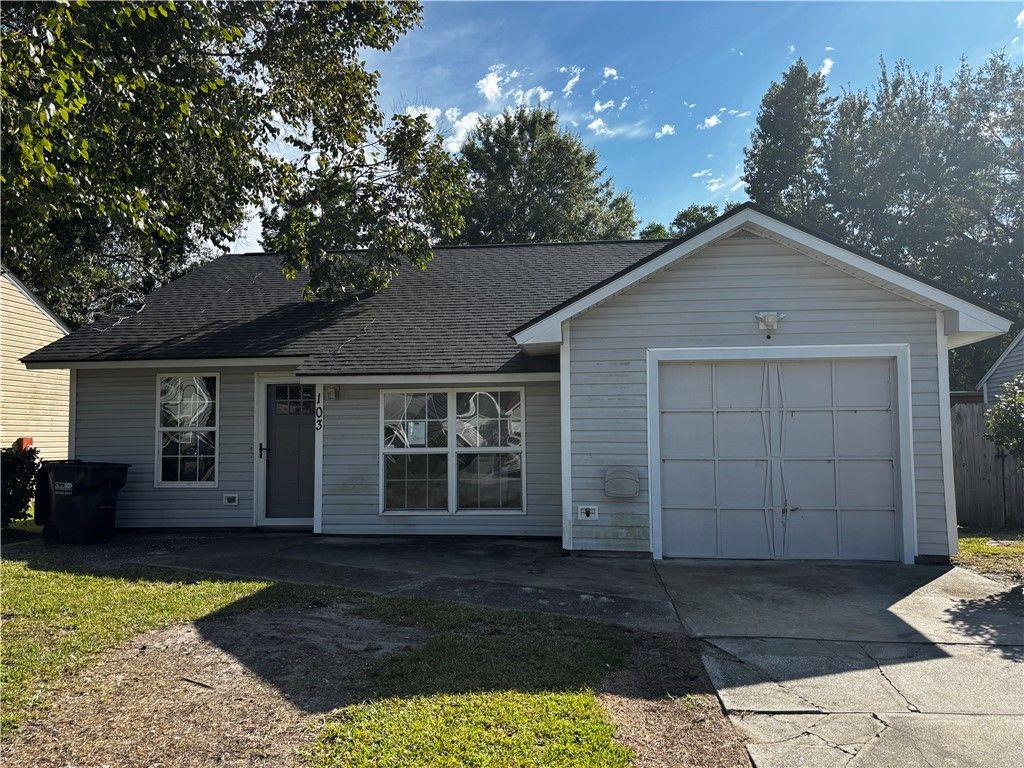 103 Coventry Road, Summerville, SC 29486